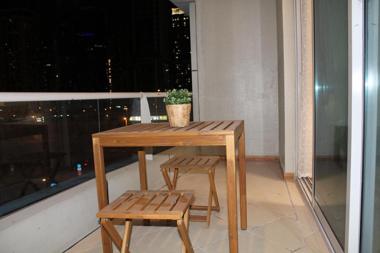 Newly Furnished Cozy 1 Bedroom Apartment Close To Jbr Beach And Metro Dubai Exterior photo